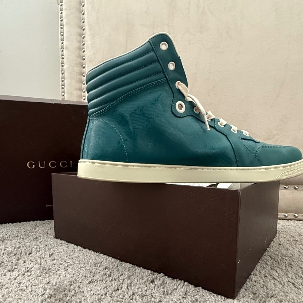 Vintage Gucci Men’s size 46